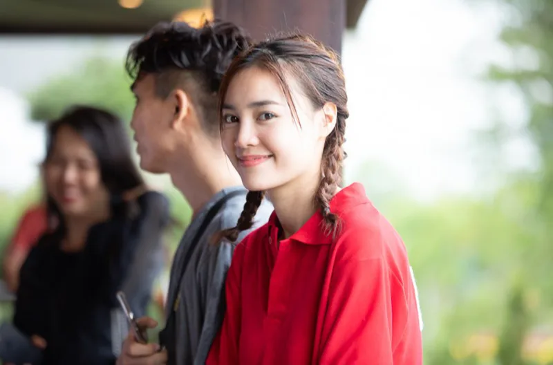 Việc liên tục thử sức với phim ảnh, gameshow, quảng cáo và sự kiện giúp Lan Ngọc mở rộng hình ảnh, không bị giới hạn trong một vai trò duy nhất.
