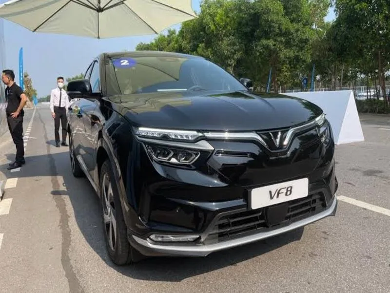 VF8 bao nhiêu tiền